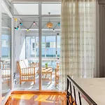 Stylish Apartment In Moda Near Popular Attractions With Balcony