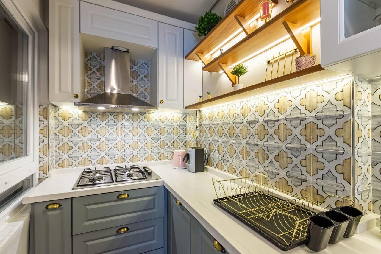 Apartament Stylish In Moda Near Popular Attractions With Balcony